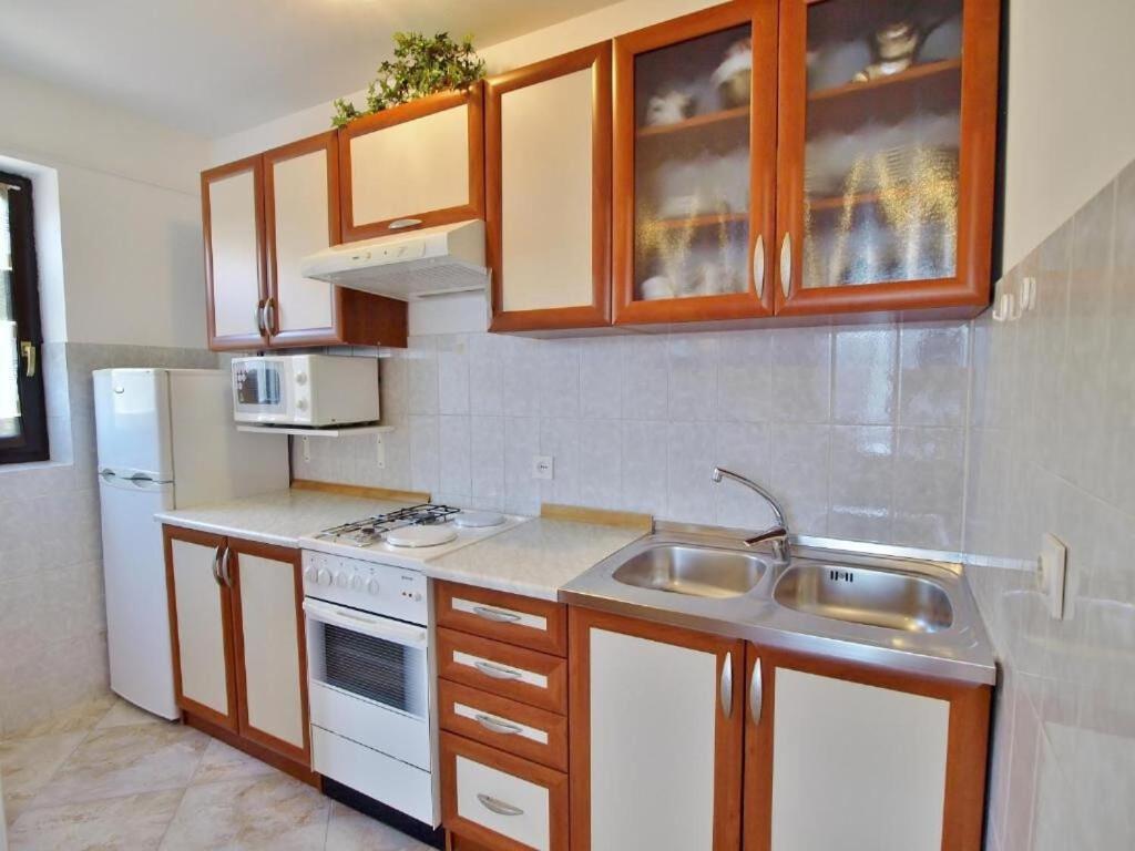 Apartments Zdenka - Garden Terrace Barbat na Rabu Exterior photo